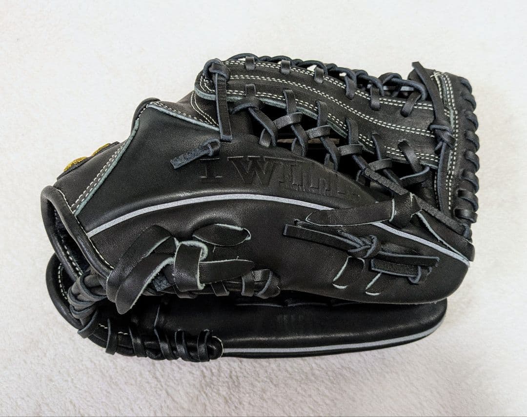☆ほぼ未使用☆Under Armour 軟式野球グローブ 外野手用
