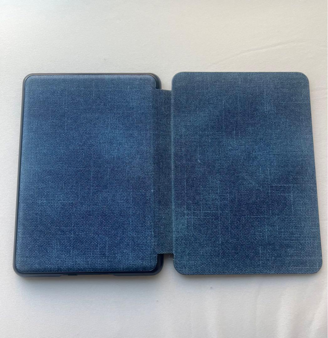 Amazon Kindle Paperwhite 第10世代 本体とカバー