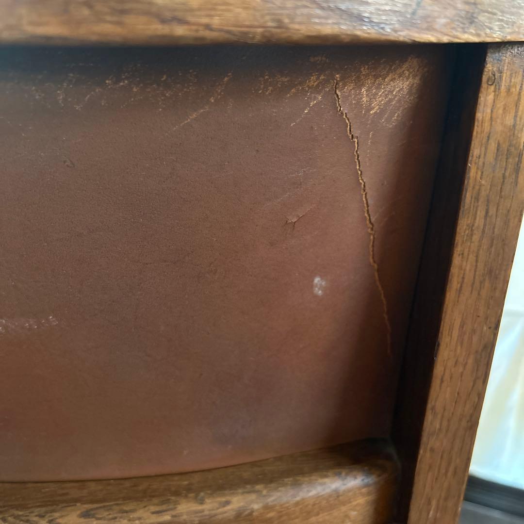 イギリス　アンティーク　チェスターフィールド　チェア　革張り　椅子