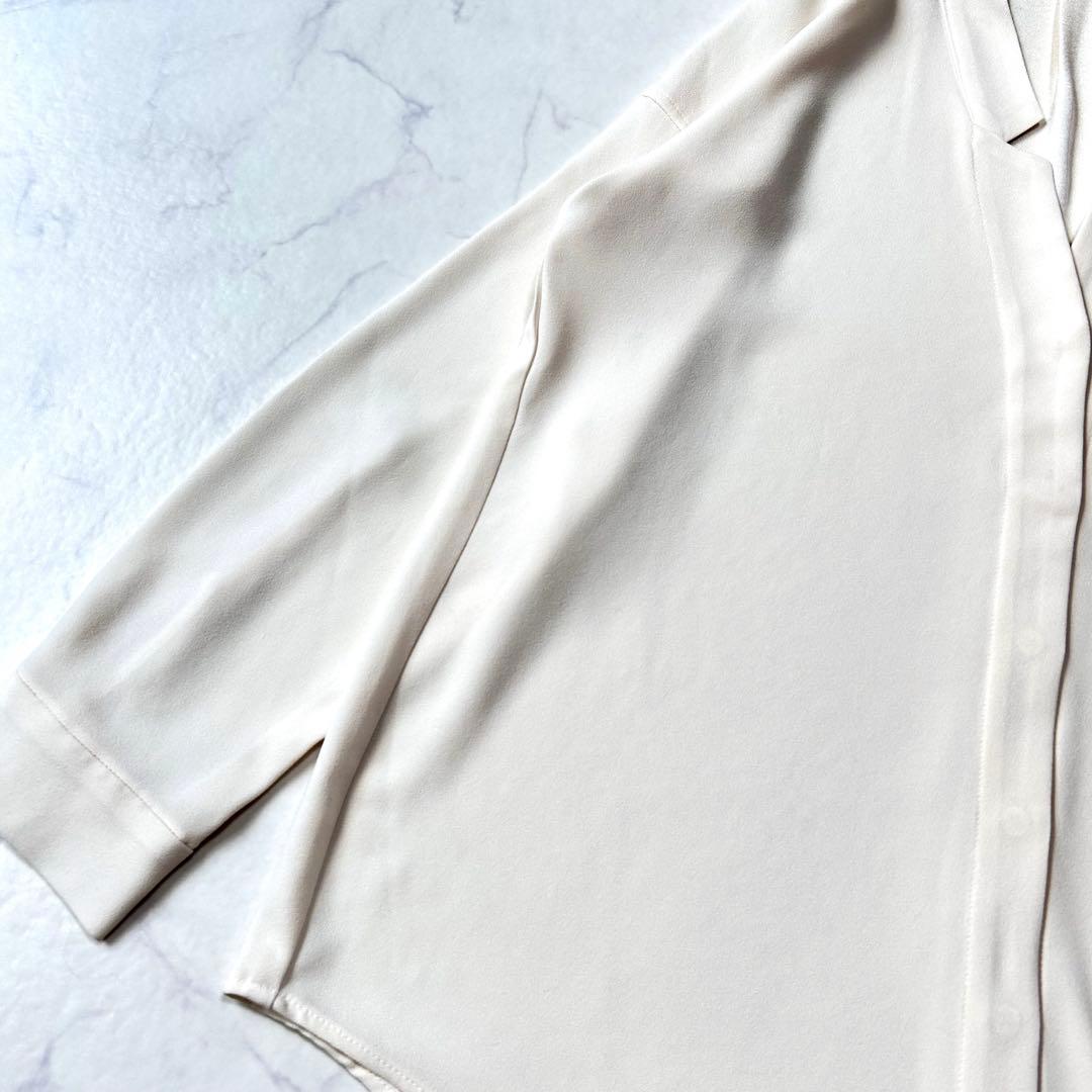 未使用級 リジエール ×コルピエロ Vネック とろみ ブラウス 定価 3.4千円