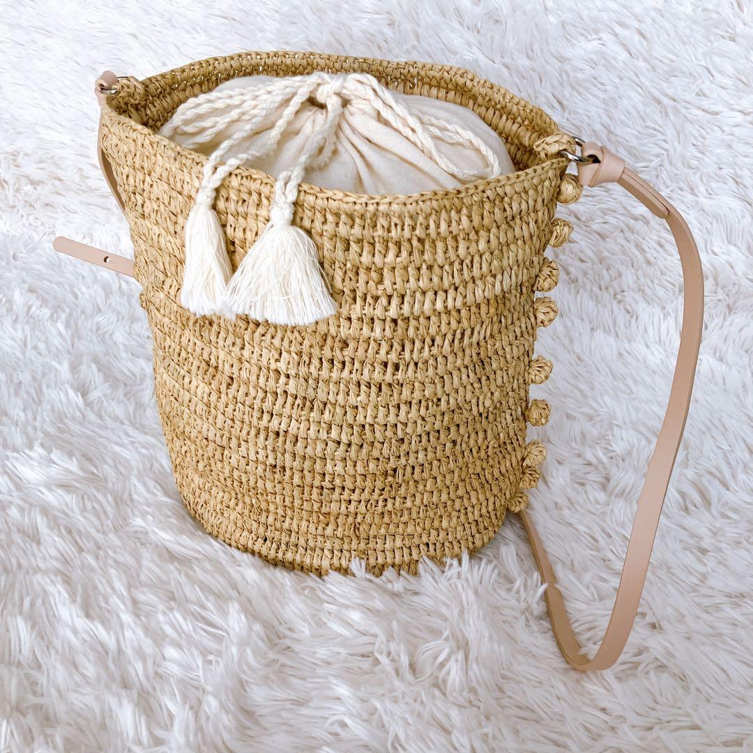 vanessabruno ショルダバッグ ラフィア レザーベルト 巾着付 かご