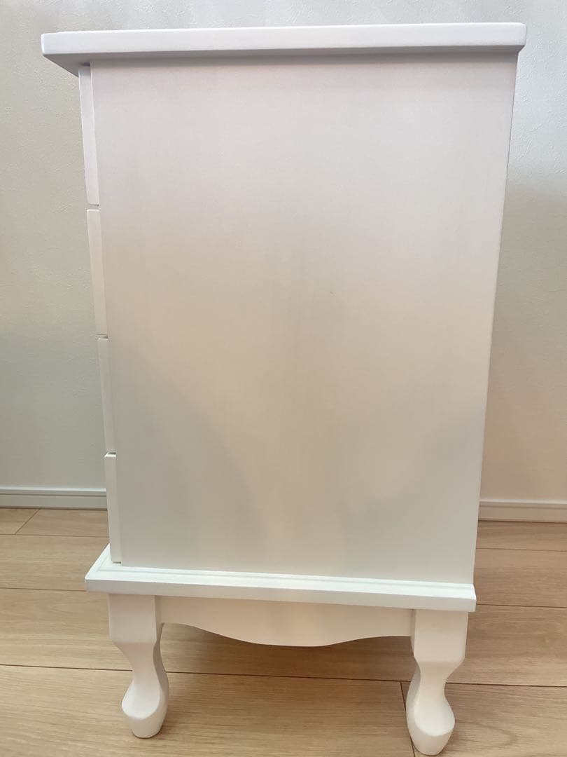 白家具★サイドテーブル★サイドチェスト★ナイトテーブル★薔薇飾り