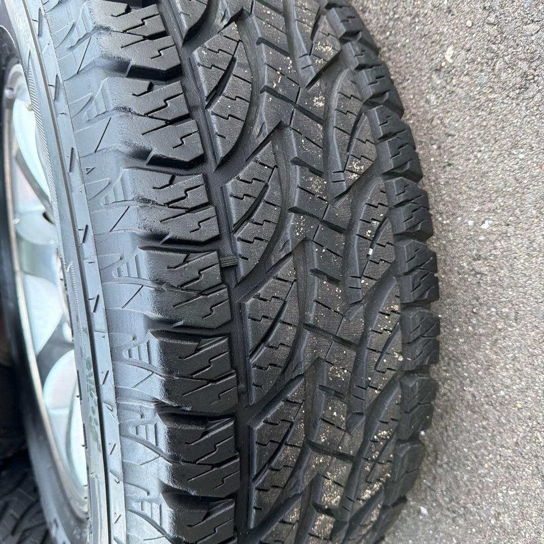 激安価格！　トヨタ 17インチ オフロード タイヤ・ホイールセット