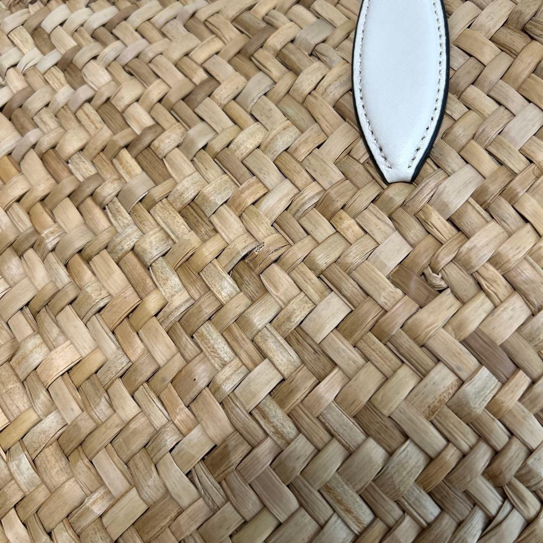 値下げ　ケイトスペード　レディース　バッグ　カゴバッグ　　ハチ