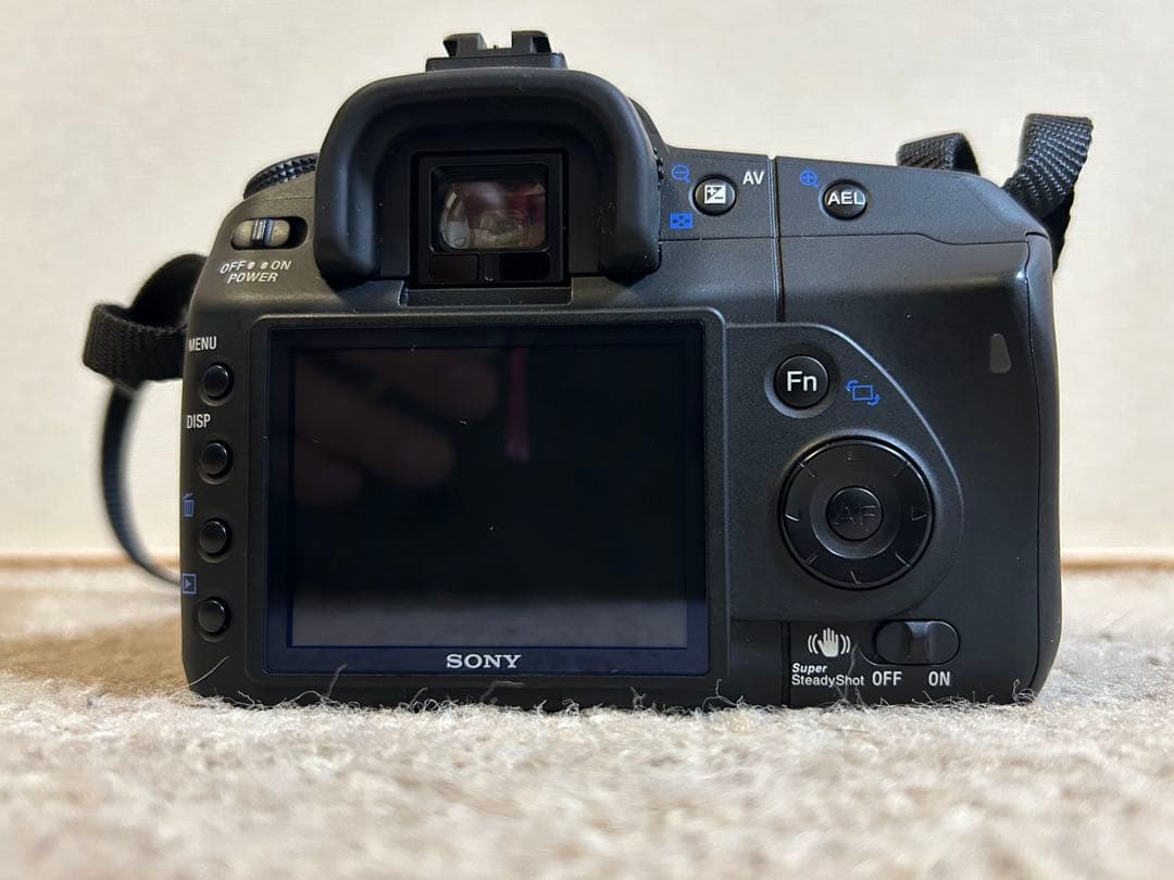 SONY α200 デジタル一眼レフカメラ　即撮影可能