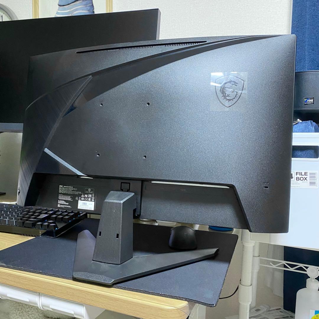 MSI 27インチ 曲面ゲーミングモニター MAG 27C6F 美品 2024年