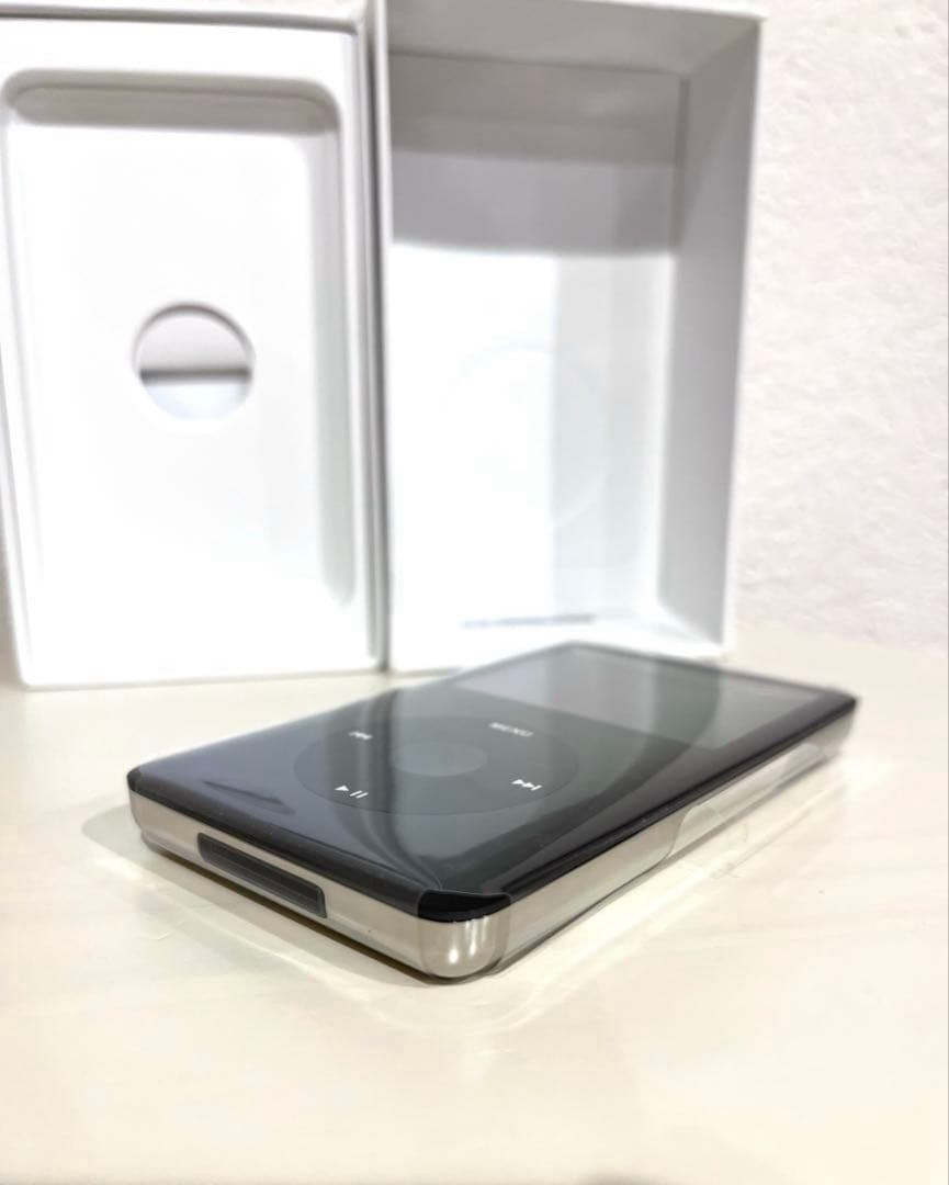 【新品未使用・付属品付き】iPod classic 160GB ブラック 黒