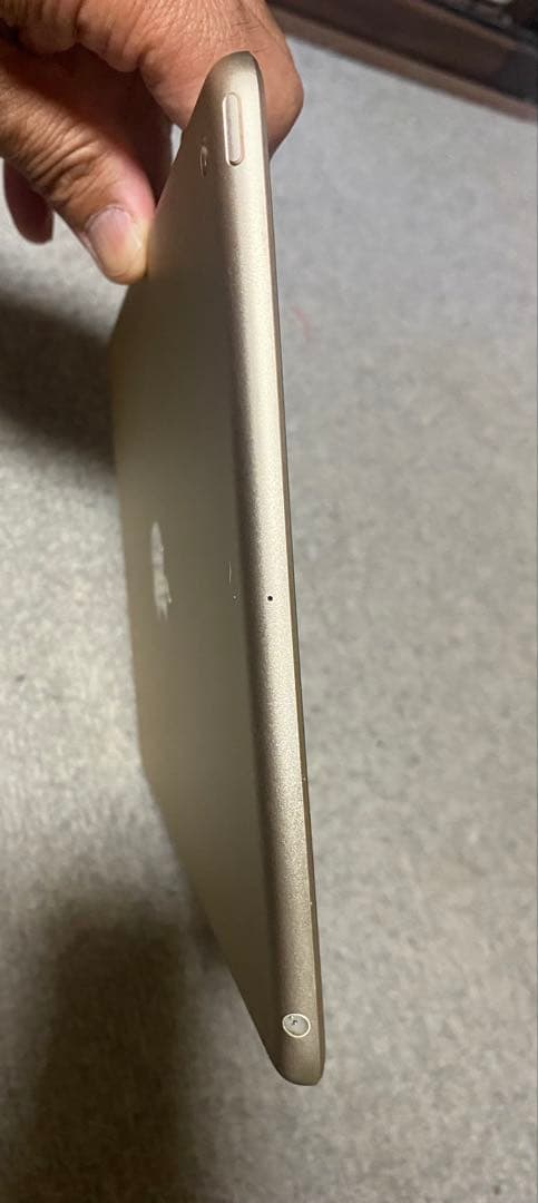 iPad 第5世代 9.7インチ ゴールド 128GB