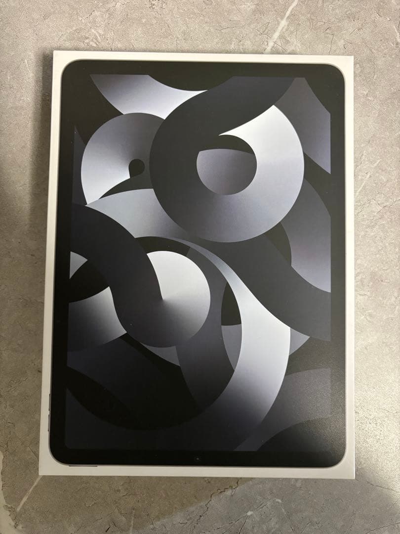 iPad Air (第5世代) 64GBスペースグレー 本体 即購入可!!