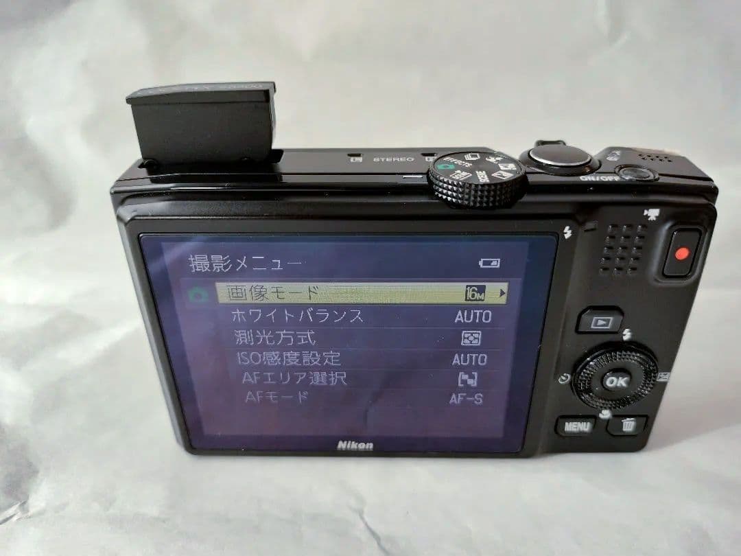 Nikon COOLPIX S8200 ブラック (オールドデジカメ)
