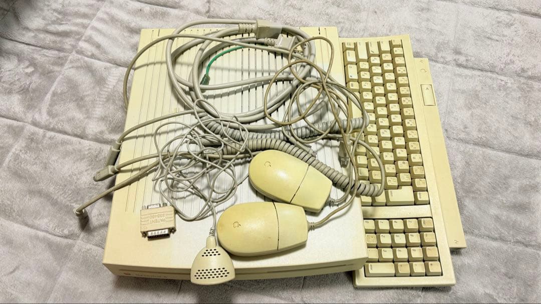 Apple Macintosh LC II キーボード・マウス・マイク付き
