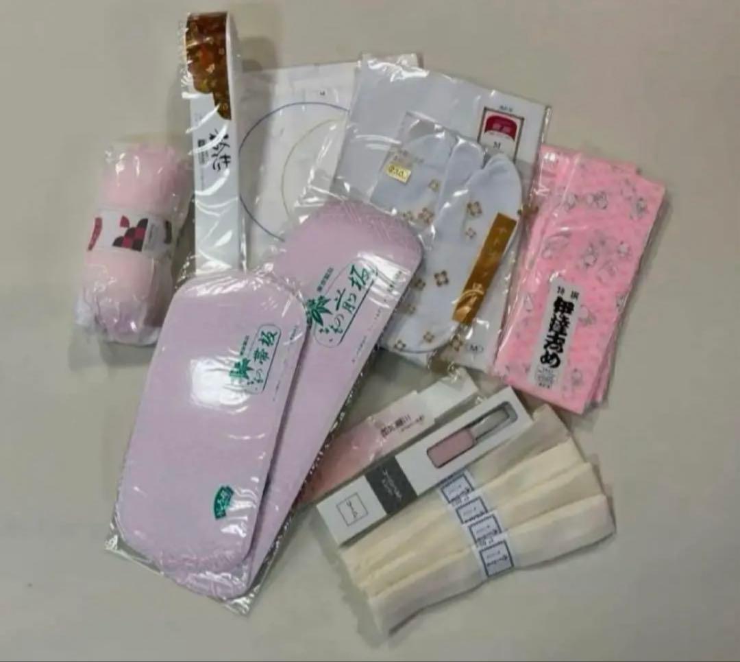 上品なくすみグリーンの牡丹と菊の振袖フルセット