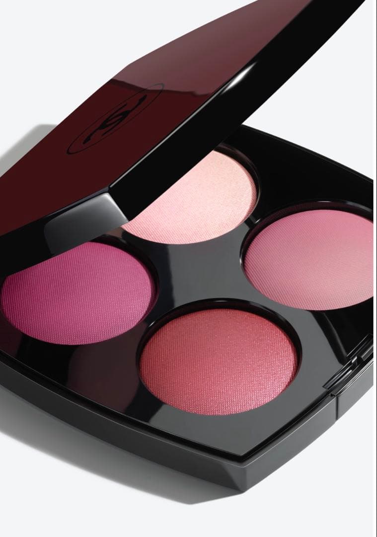 シャネル ルージュ ヌワール コンフィダンス アイ＆チークカラー パレット