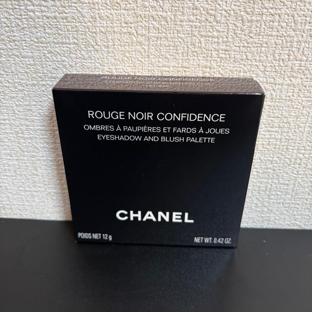 シャネル ルージュ ヌワール コンフィダンス アイ＆チークカラー パレット