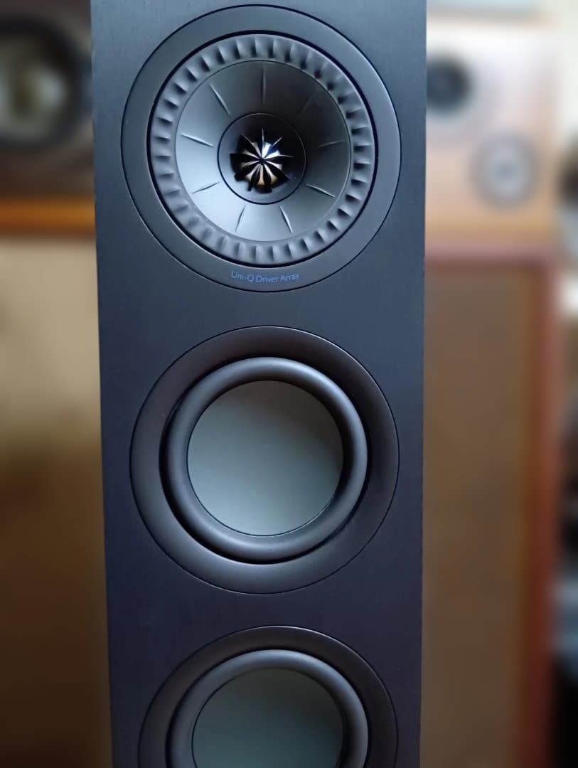 KEF Q550　トールボーイスピーカー（2本）