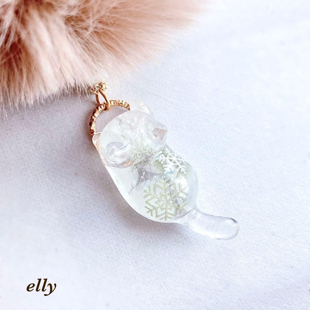 【みゆママ様】1087.天然石　ファントムクォーツ　和柄　じゃれ猫　レジン　根付