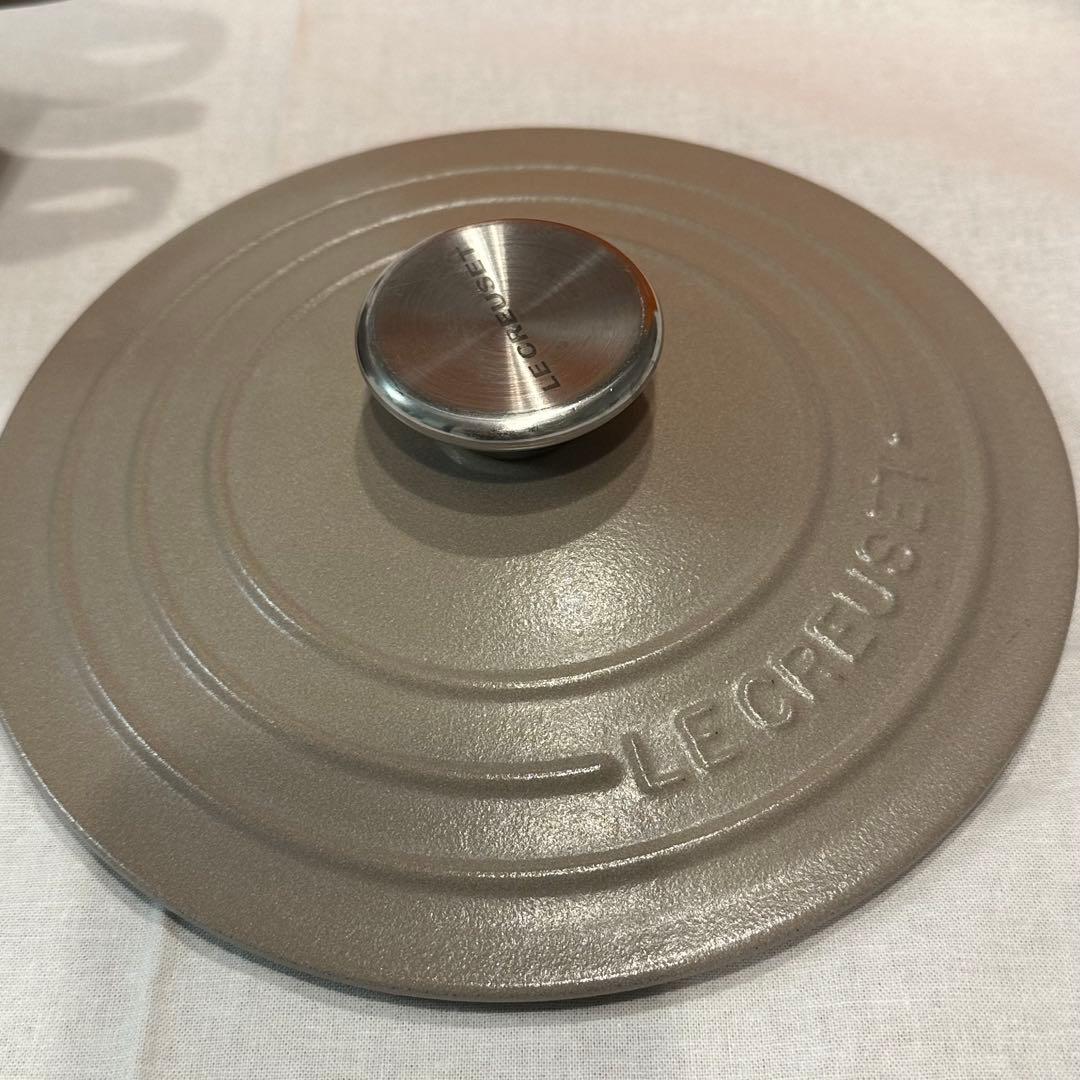 Le Creuset（ル・クルーゼ） ココット 18cm SISAL グレージュ