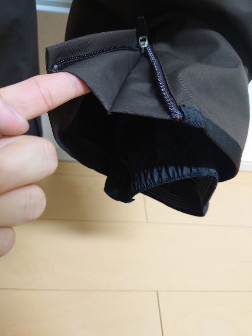 新品未使用　SCAPE M ダークブラウン スノーボードウェア