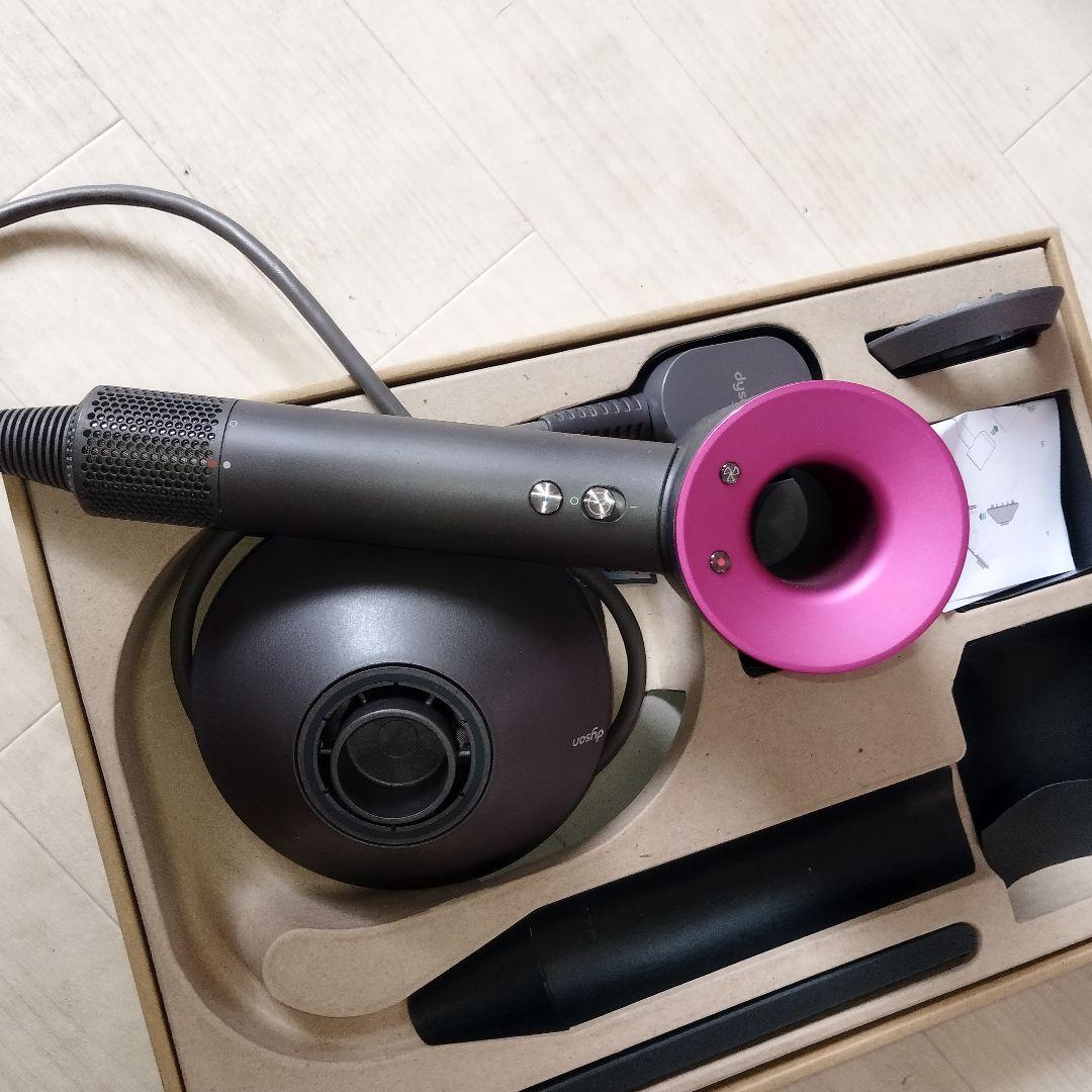 ダイソン ドライヤー HD01