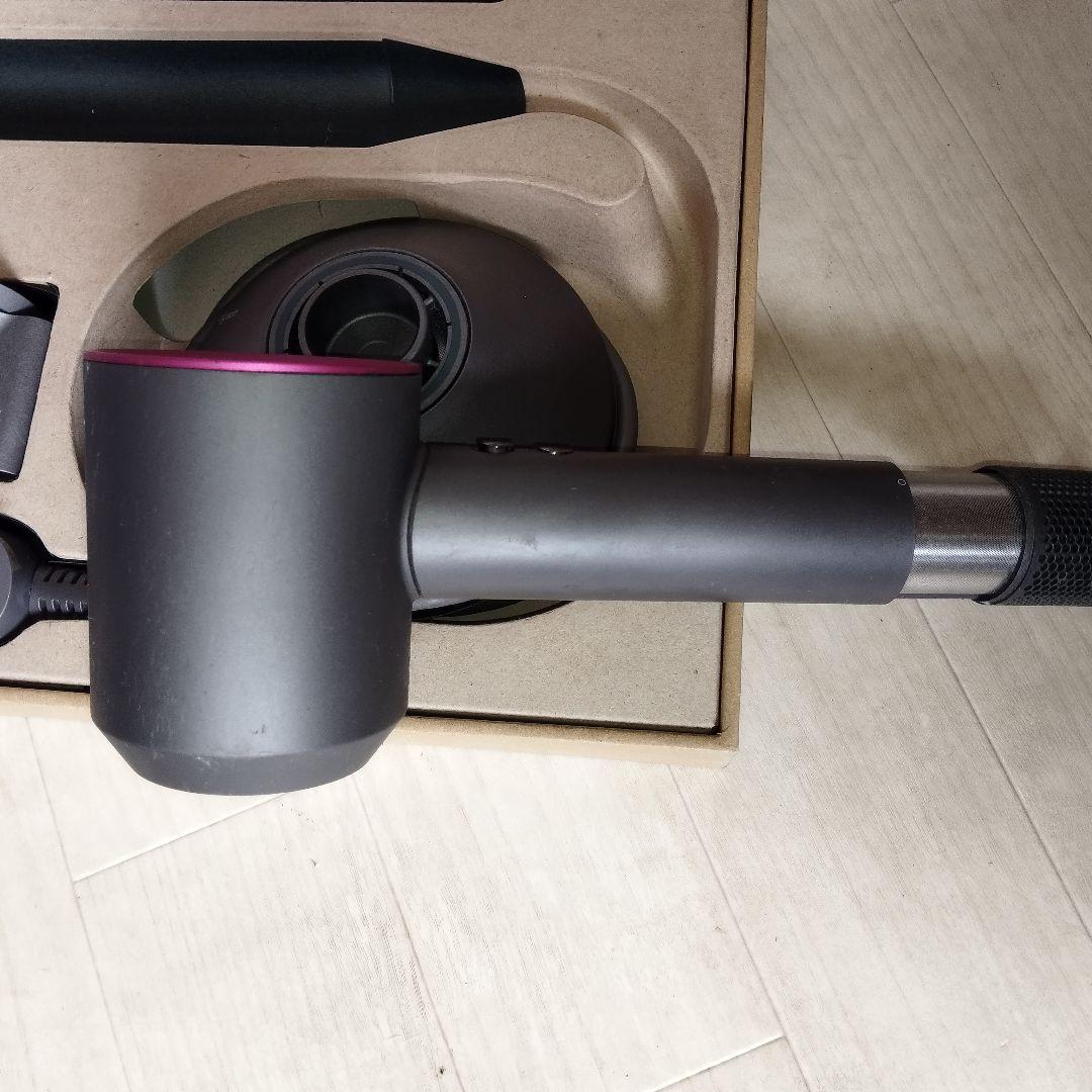 ダイソン ドライヤー HD01