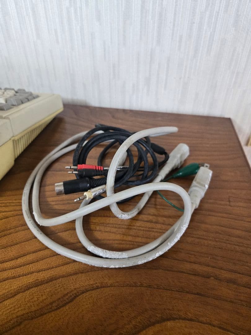 富士通 FM-7 FM-NEW7 MB25015 キーボード MICRO7