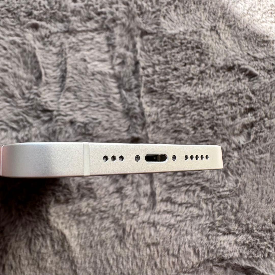 【極美品】Apple iPhone 13 ホワイト 本体 SIMフリー