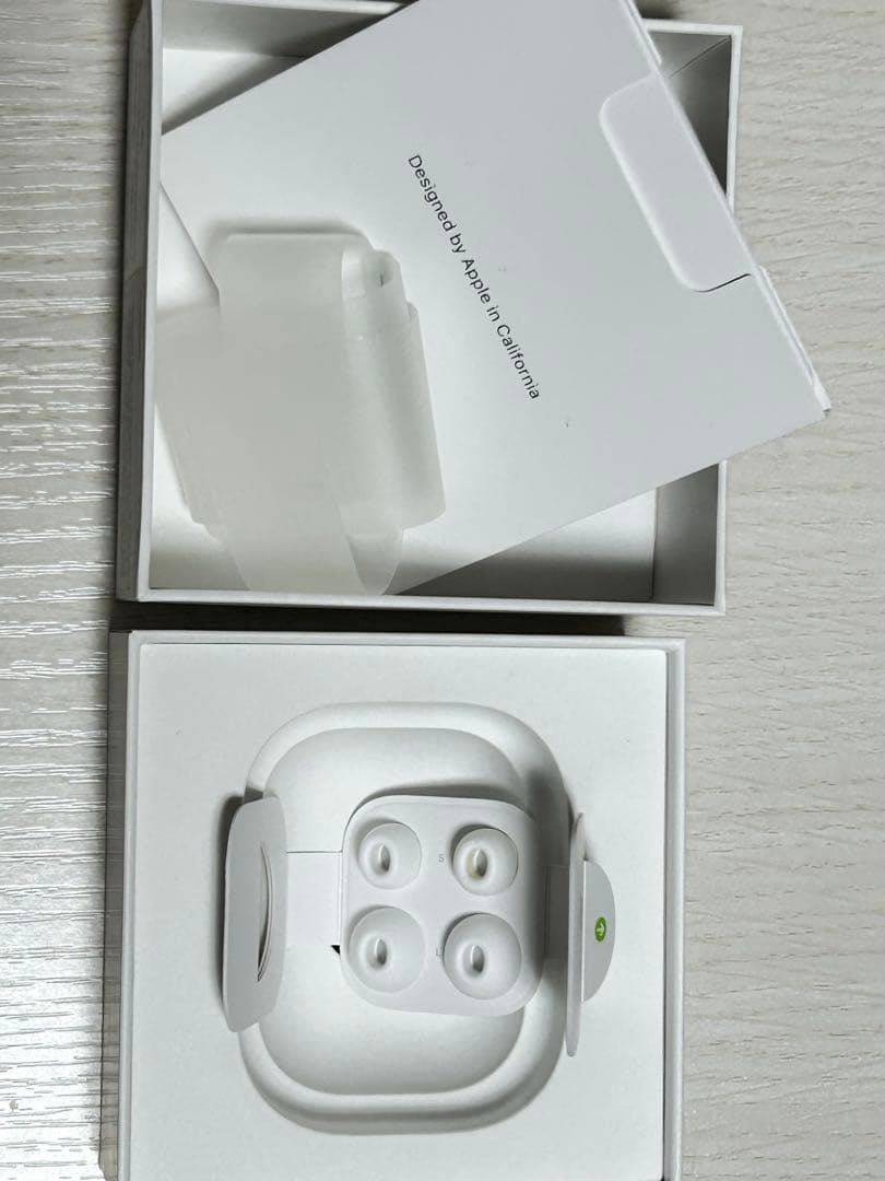 AirPods Pro 充電ケース・外箱付き ホワイト