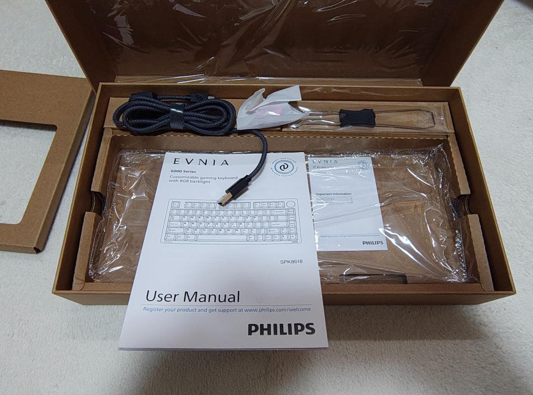 新品 PHILIPS メカニカルキーボード SPK8618