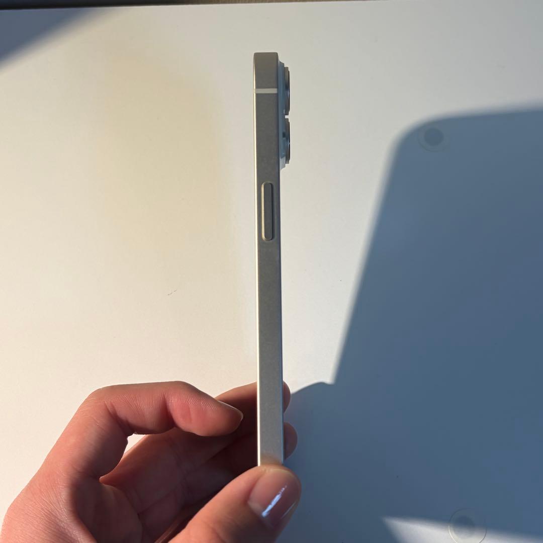 iPhone 14 128GB SIMフリー スターライト