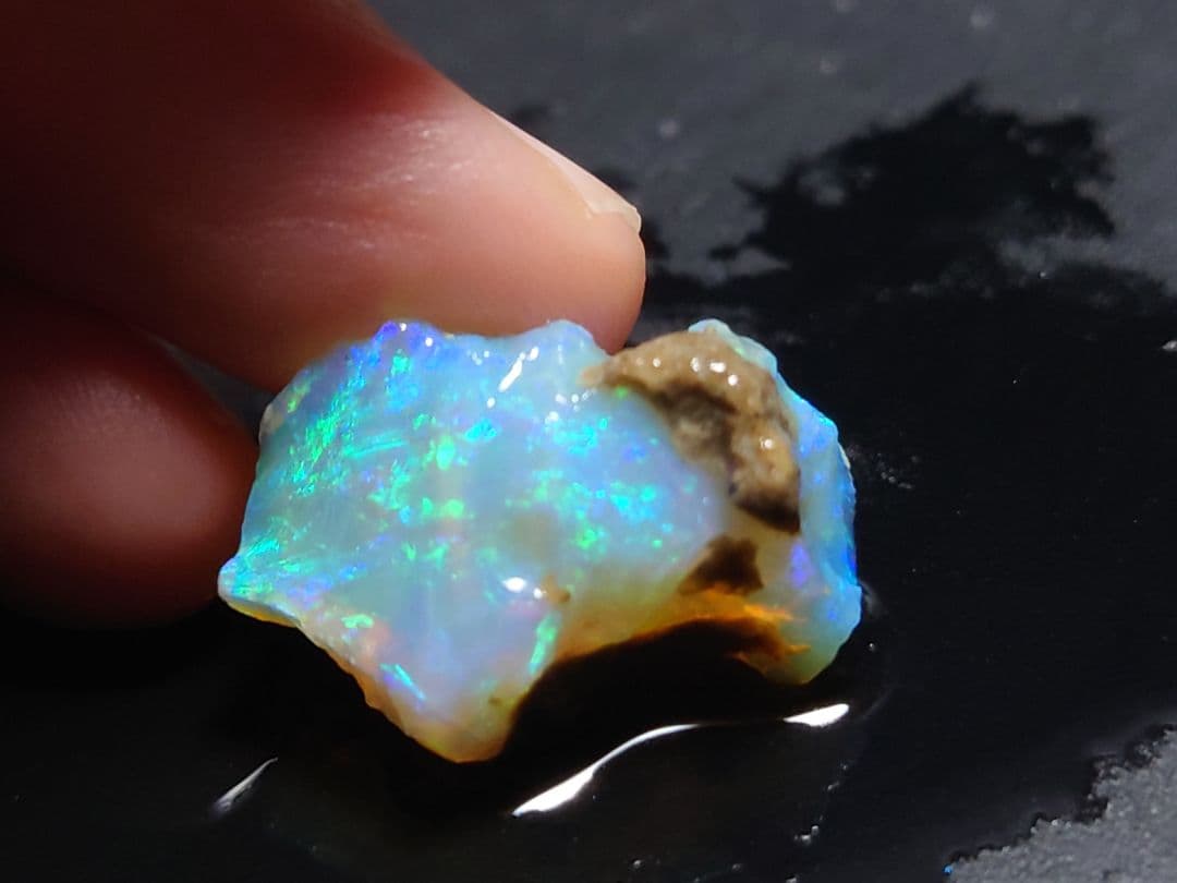 エチオピアウェロ産　チョーク　オパール　原石　鉱物標本