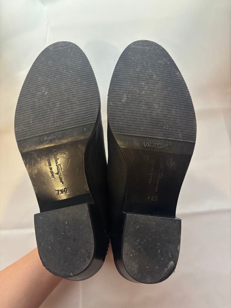 【美品】フェラガモ チェーン付きガンチーニショートブーツ 7 1/2サイズ