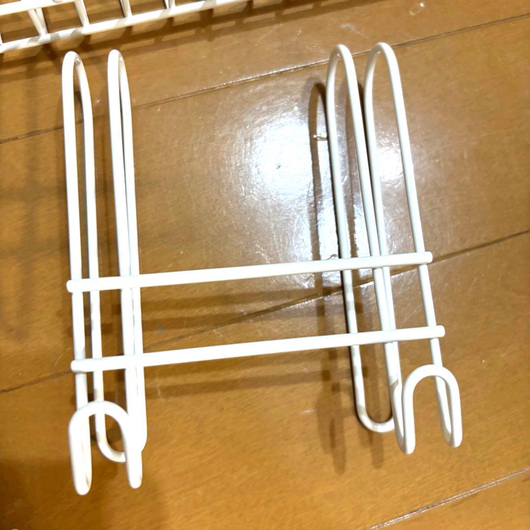 人気！ステンレス 燕三条 突っ張り キッチン ラック 水切り カゴ　ホワイト