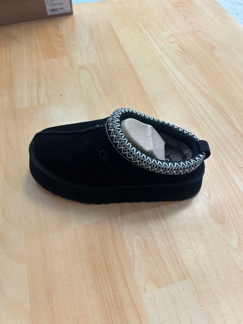 UGG ブラック ムートンブーツ スリッポン