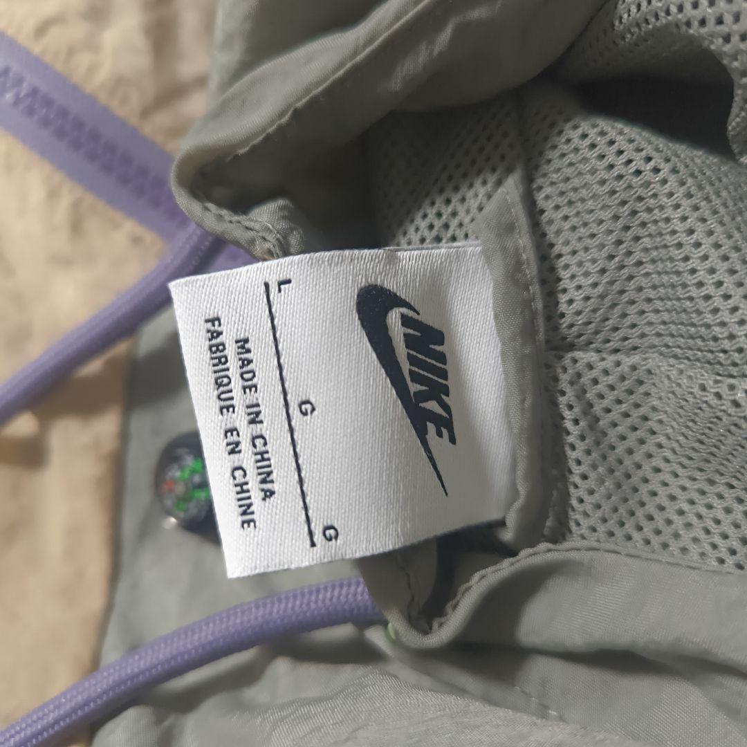 Nike ナイロンジャケット ナイキ HF6170-200 完売品