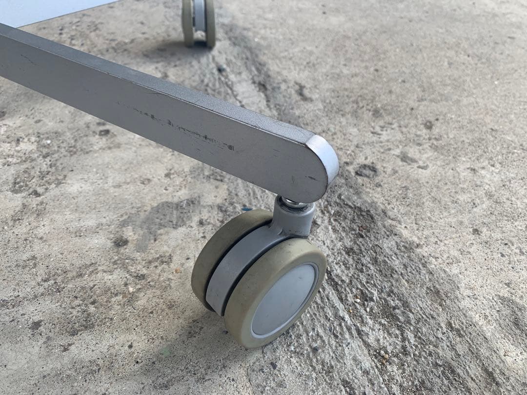 Cassina ixc. BOOMERANG キャスター ビンテージ No.1