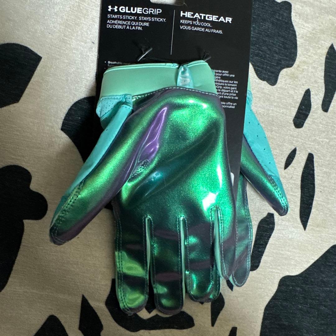 グローブ UA SPOTLIGHT GLUEGRIP