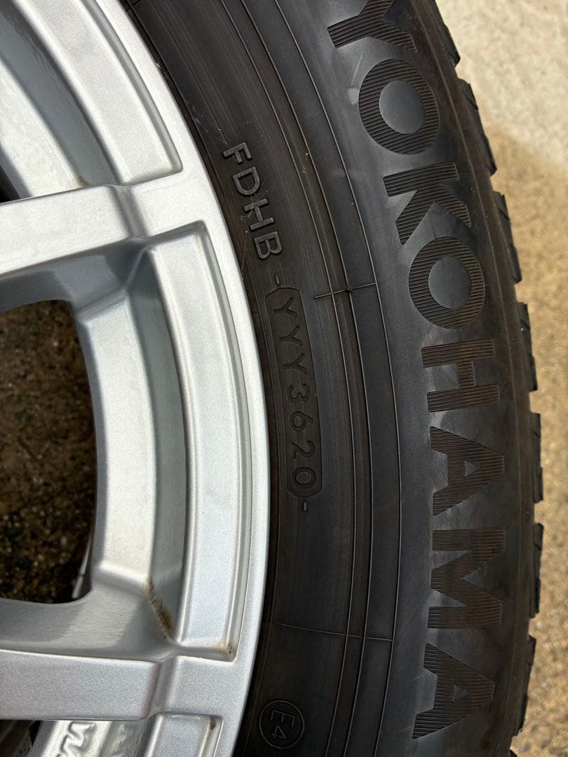 アルファード・ヴェルファイア　スタッドレス　大阪