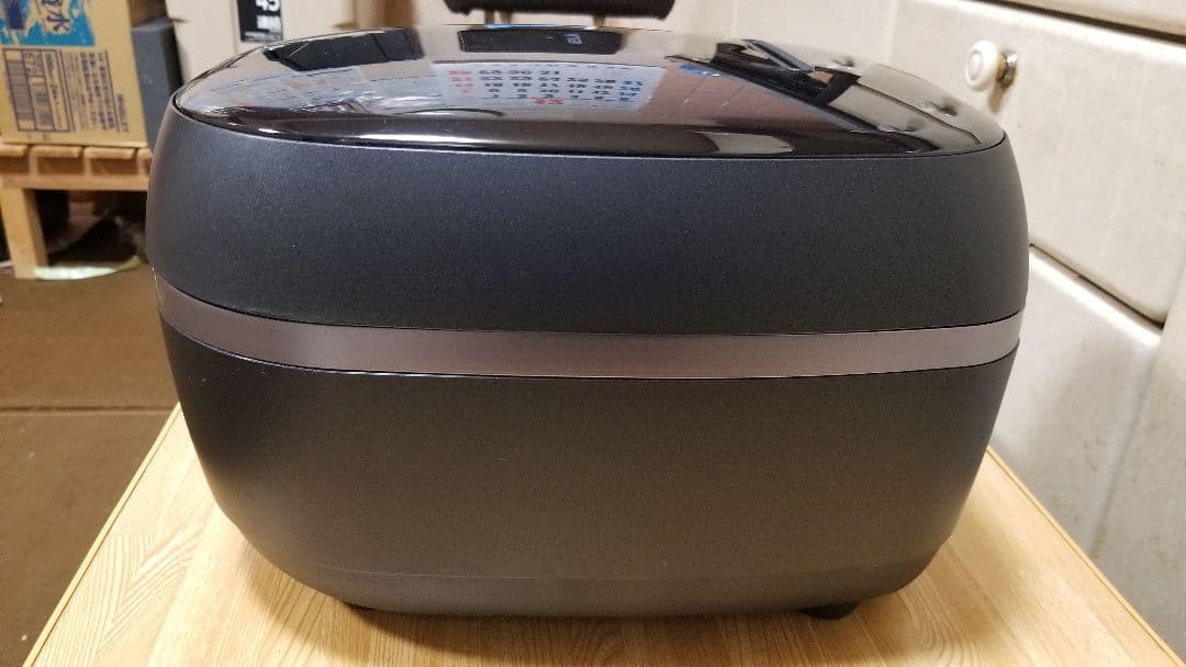 ☆2020年製☆土鍋ご泡火炊き☆タイガー圧力IH炊飯器 タッチパネル操作