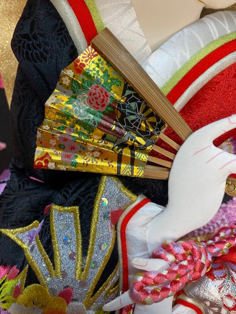 羽子板　宝童作　振袖刺繡ガラスケース２０号・間口約４０×奥行約３２×高さ約７５㎝