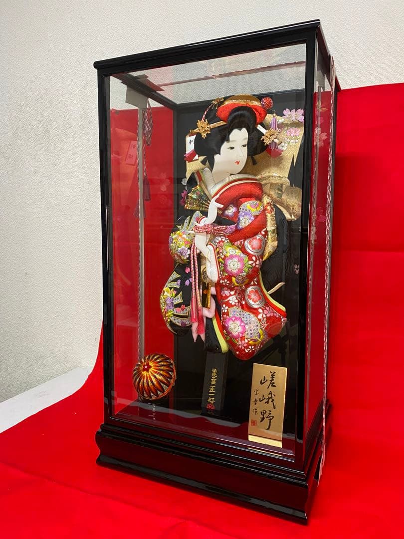 羽子板　宝童作　振袖刺繡ガラスケース２０号・間口約４０×奥行約３２×高さ約７５㎝