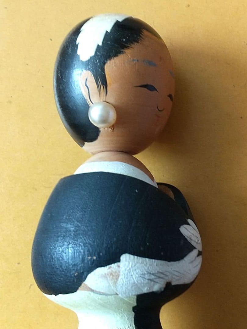 「皇太子妃美智子さまこけし人形」と「皇室読本」（講談倶楽部昭和34年2月号付録）