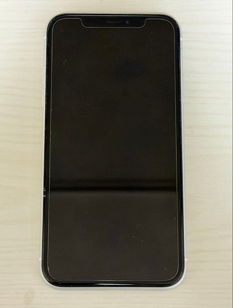 iPhone XR ホワイト 64GB