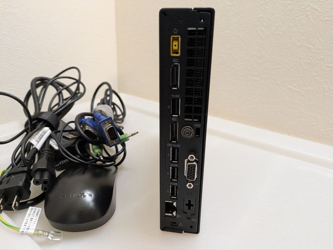 Lenovo ThinkCentre M710q i3 8GB 256GB ミニ