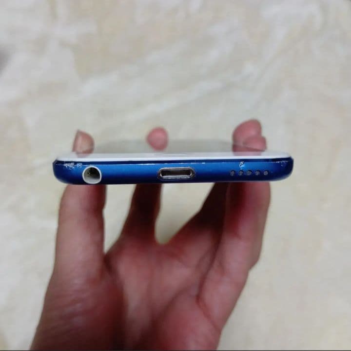 Apple iPod touch (第7世代) 32GB ブルー