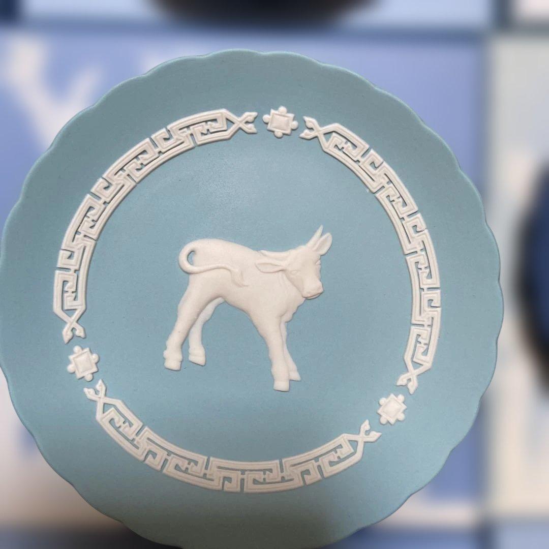 お値下げ‼️ウェッジウッド、イヤープレート12枚セット