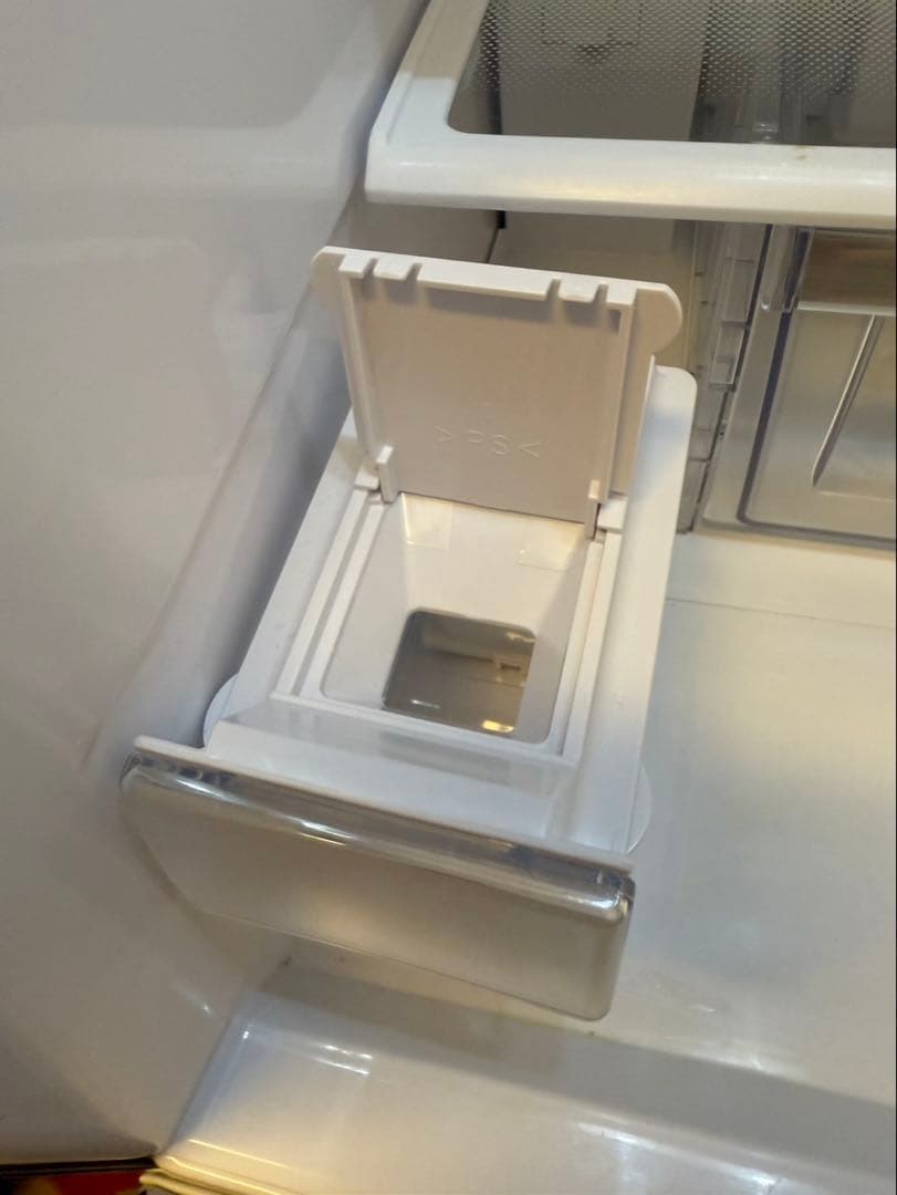 日立ノンフロン冷凍冷蔵庫　315L R-V32SV（K）2023年製　右開き