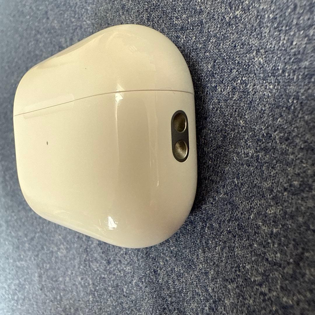 AirPods Pro第二世代本体＋充電ケース（TYPE C）付き