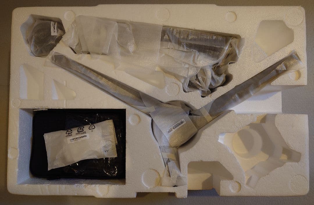 ASUS ROG Swift OLED PG27AQDM 27型 240Hz