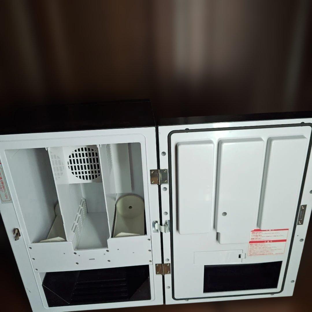 アピックス　自販機型保冷庫