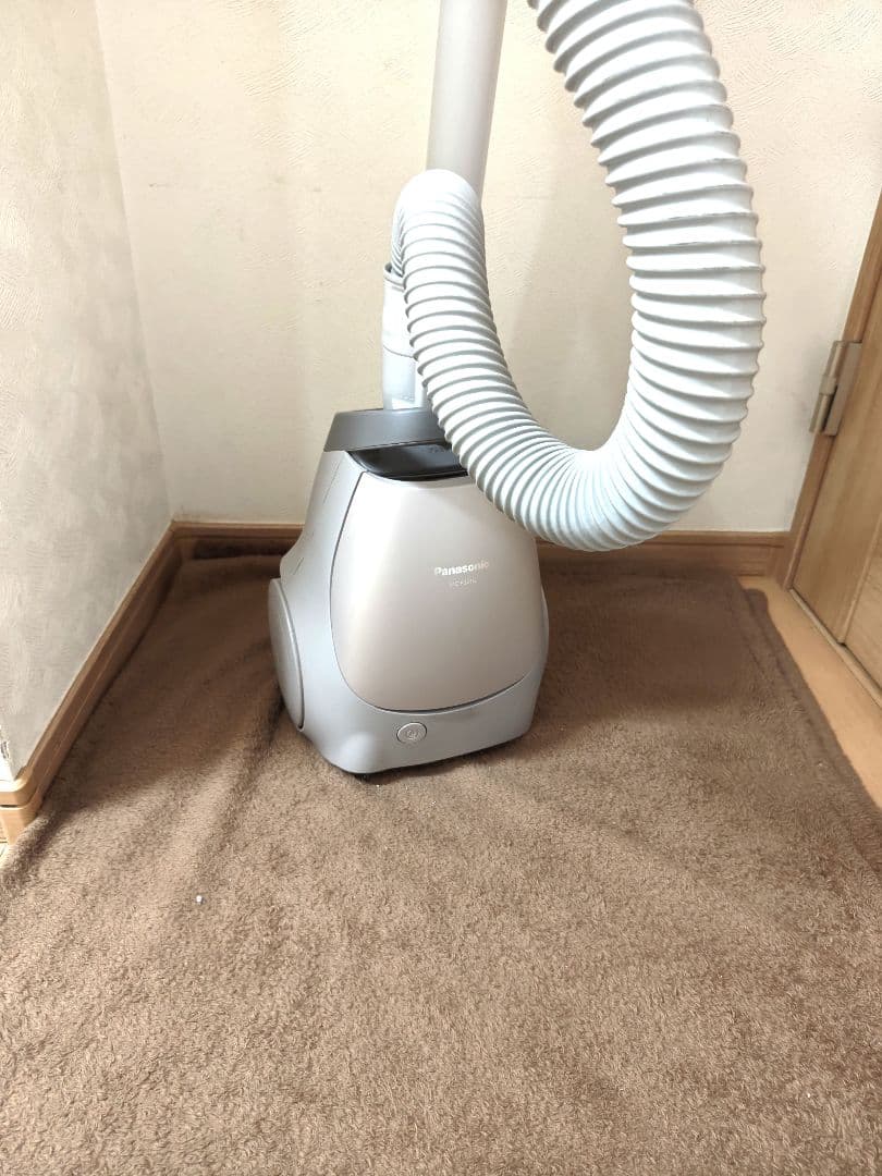 パナソニック　紙パック式掃除機　MC-PJ21G(N) 2023年製　美品